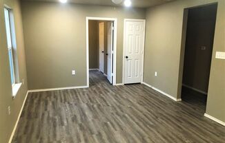 3 beds, 1 bath, 900 sqft, $775, Unit A