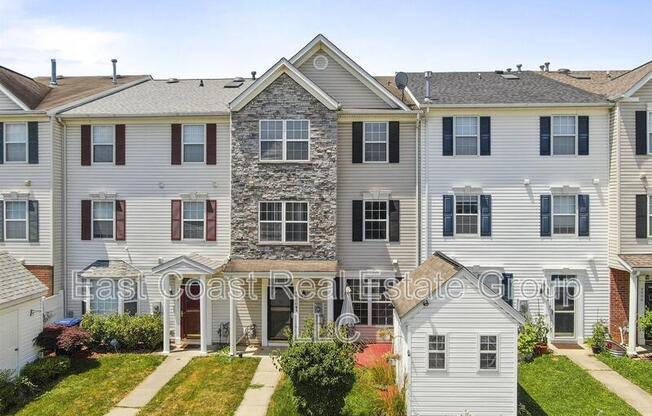 4910 EDGEWARE TERRACE