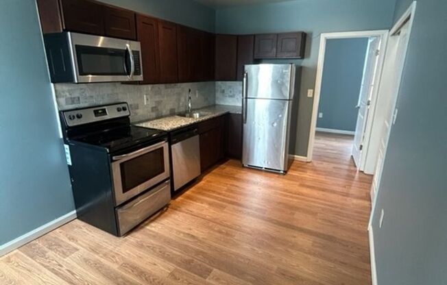 Beautiful 2-Bedroom Apartment Near Temple University | Central Air | Furnished Option Available | Internet Included