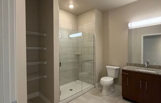 1 bed, 1 bath, 910 sqft, $1,825, Unit 707