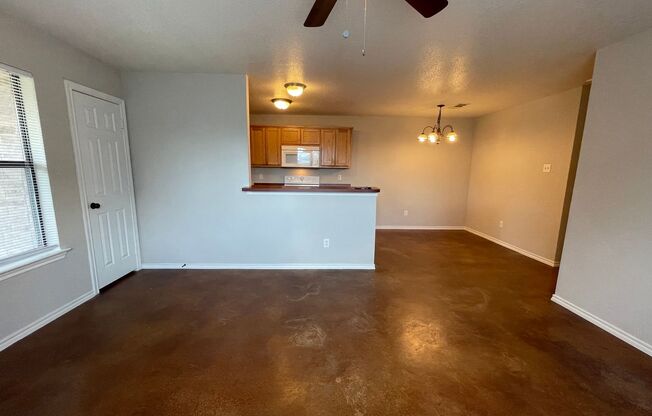 8024-8026 W Elizabeth Ln
