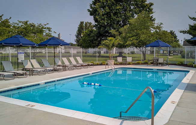 Greens at Cross Court Pool-8