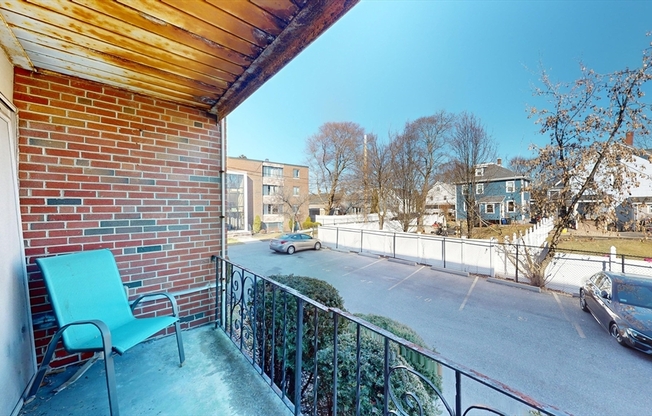 2 beds, 1 bath, 750 sqft, $2,395, Unit 42