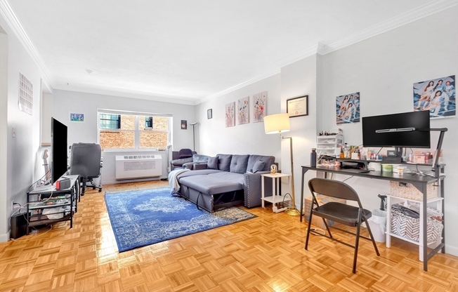 100 Marion St 23