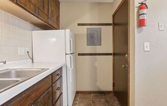 Studio, 1 bath, $799, Unit 1443 Park Street