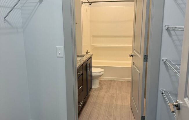 Studio, 1 bath, 560 sqft, $1,600, Unit Heritage East- Unit 205