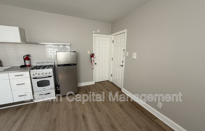 125 E BETTLEWOOD AVE