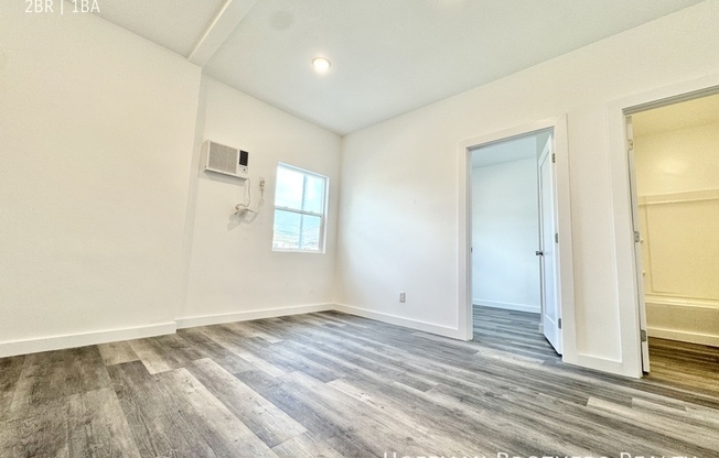 1411 BURLINGTON AVE