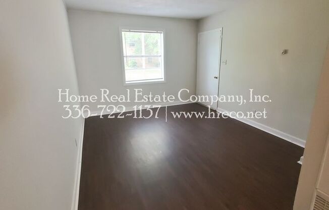 Fayetteville Village Apartments | 1332 Gray Avenue Apt A