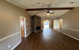 3 beds, 2 baths, $1,550