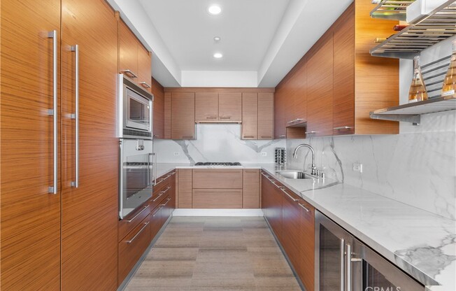 3 beds, 3.5 baths, 2,530 sqft, $15,000, Unit 48C