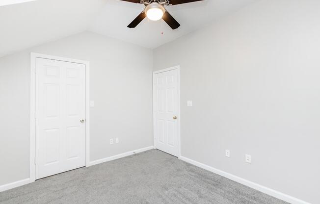 2 beds, 2 baths, 970 sqft, $1,350