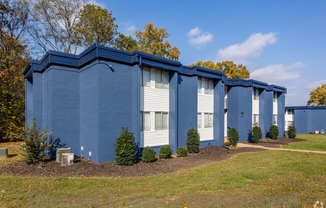 Newly Renovated Oak View Apartments