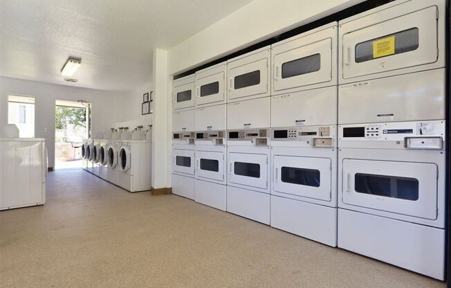 1 bed, 1 bath, $1,950, Unit Unit 71
