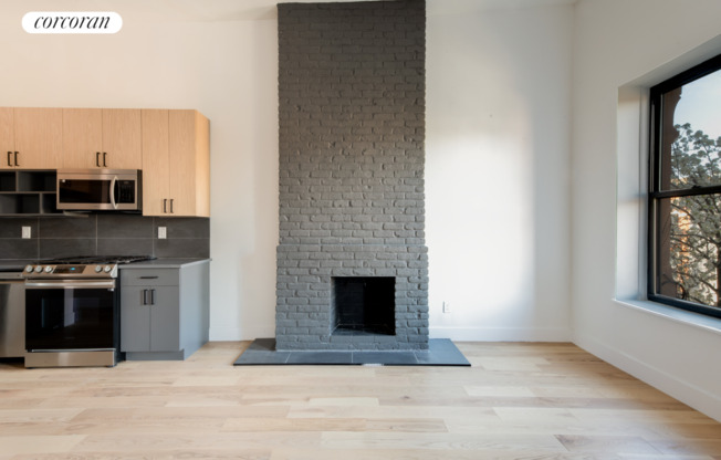 2 LINCOLN PL