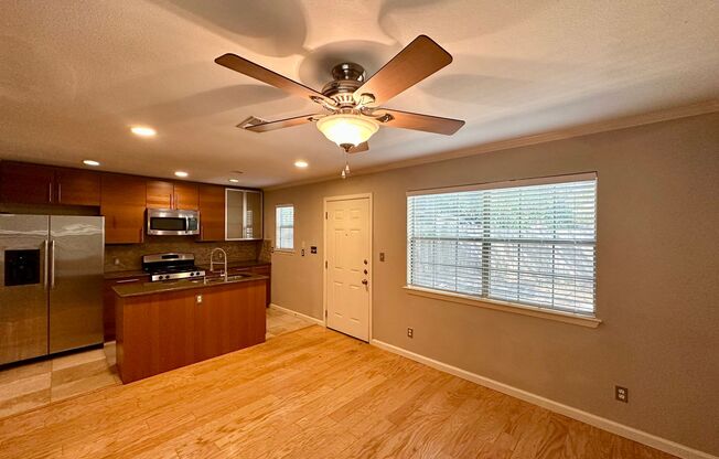 2/2.5 Townhome in Desirable North Austin