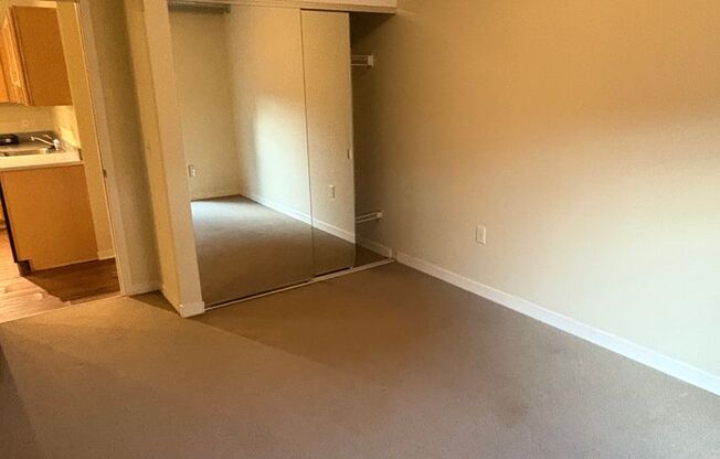 4 beds, 2 baths, 1,246 sqft, $3,300, Unit 306