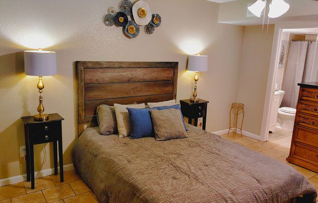 1 bed, 1 bath, 600 sqft, $1,150, Unit 1-217