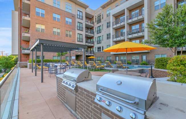 grilling stations uptown dallas apartments