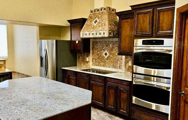 2184 Sedona Hills Pkwy - Luxurious Custom Home Overlooking The Golf Course!