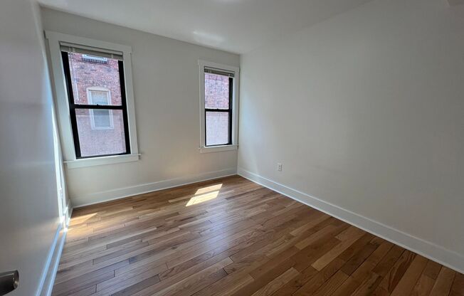 2 beds, 1 bath, 750 sqft, $2,139, Unit 5645 Hobart Street #4