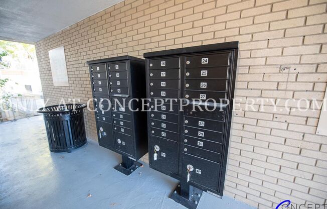 2 beds, 1 bath, 900 sqft, $1,619, Unit 27