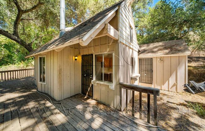 Adorable 1 Bed/1 Bath Home In Fallbrook!