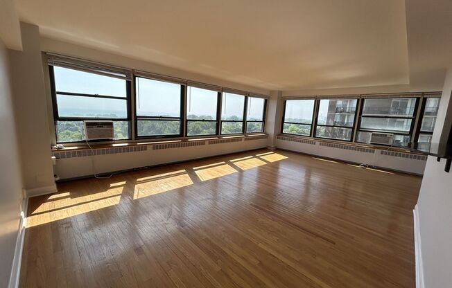 2 beds, 1 bath, 1,200 sqft, $3,275, Unit 418-1105