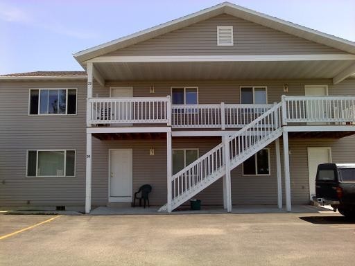 3 beds, 1 bath, $1,850