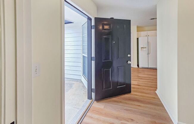 Beautifully Updated 3 Bedroom Ranch in Sought-After Ivey Park – Kennesaw