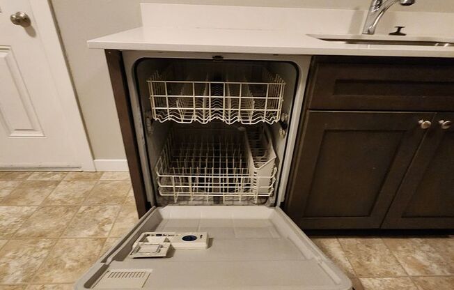 #411 PLYMOUTH APARTMENTS