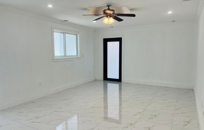 16400 NORTHWEST 82 CT