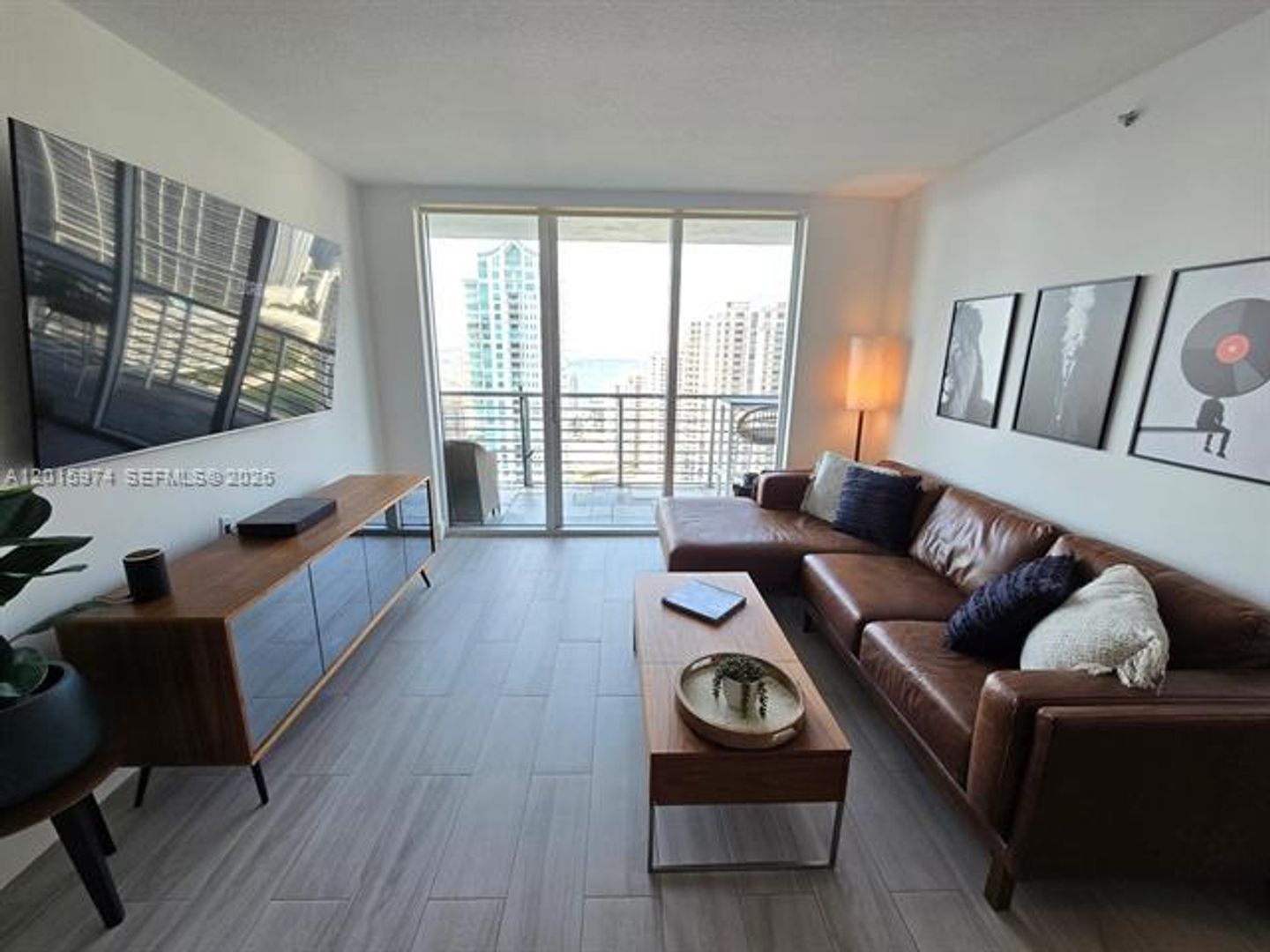 2 beds, 2 baths, 1,227 sqft, $4,400, Unit 325 S Biscayne Blvd # 3719