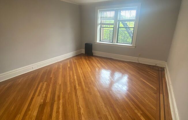 1 bed, 1 bath, 480 sqft, $1,925, Unit D12