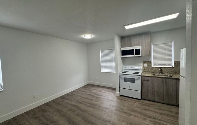 2 beds, 2 baths, $1,995, Unit F101