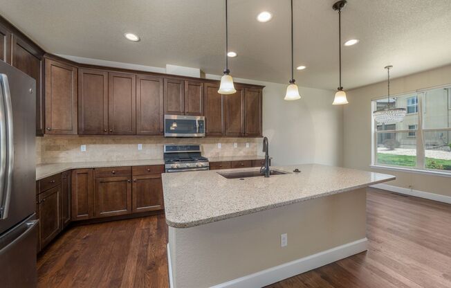 Stunning 4 Bedroom Patio Home in Flying Horse