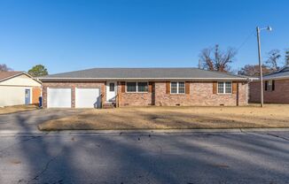 Gorgeous 3 Bedroom 2 Bathroom Home in Fort Smith