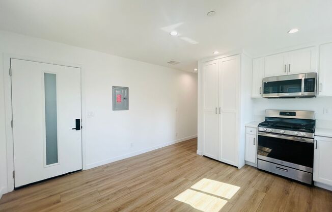 10914 Columbus LLC
