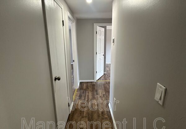 16 EDGAR ST