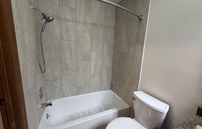 2 beds, 1 bath, 1,070 sqft, $1,745, Unit 7549CD