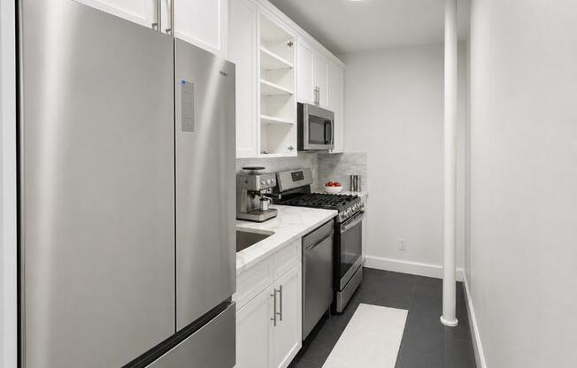 3 beds, 2 baths, 1,300 sqft, $11,000, Unit 12G