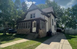 1211 Otter Ave
