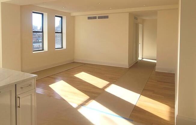 3 beds, 3 baths, $14,000, Unit PHD