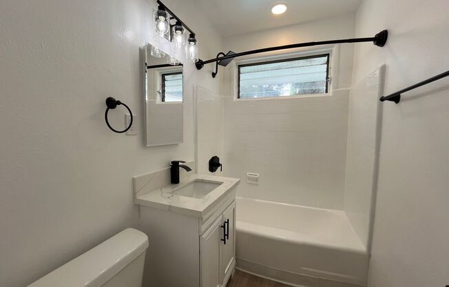 1 bed, 1 bath, 600 sqft, $1,695, Unit 24