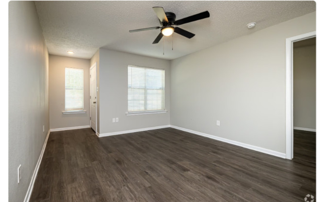 2121 Lobdell Blvd