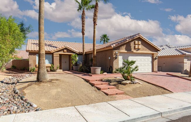 NW single story with four bedrooms and large backyard