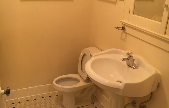 Studio, 1 bath, 485 sqft, $1,575