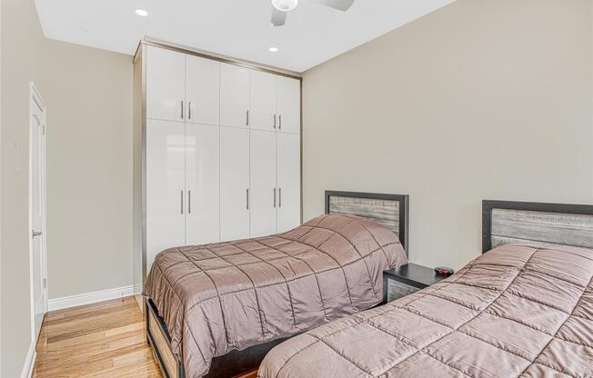 43 47 44 ST