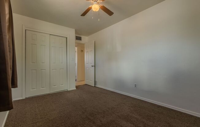 2 beds, 1 bath, 1,500 sqft, $1,200