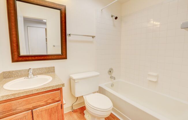 1 bed, 2 baths, 890 sqft, $1,800, Unit 302